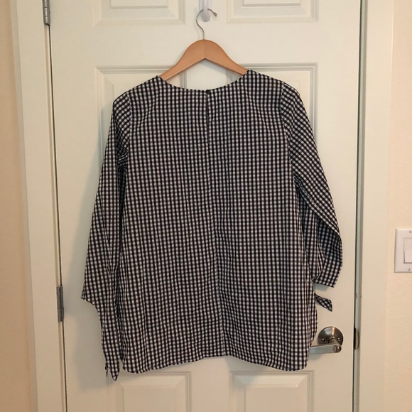 Vince Camuto Gingham Tie Sleeve Blouse - Picture 4 of 7